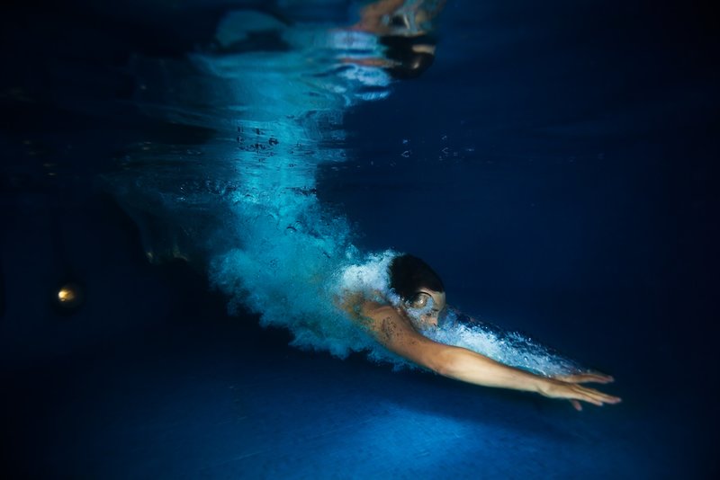Night-Swimming